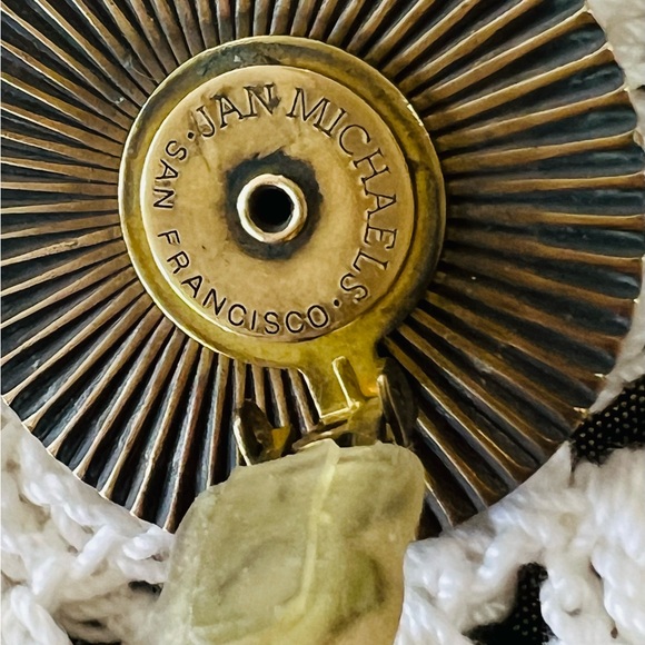 Jan Michaels San Francisco bold oversized round garnet vintage clip on earrings - Picture 7 of 8